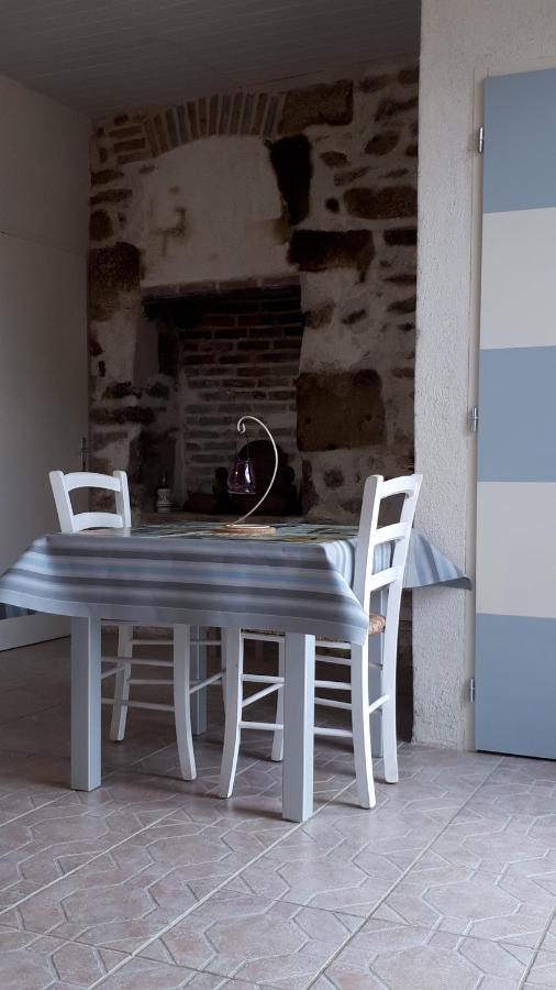 Demeure Du Castel Bed & Breakfast Les Chatelliers-Chateaumur ภายนอก รูปภาพ
